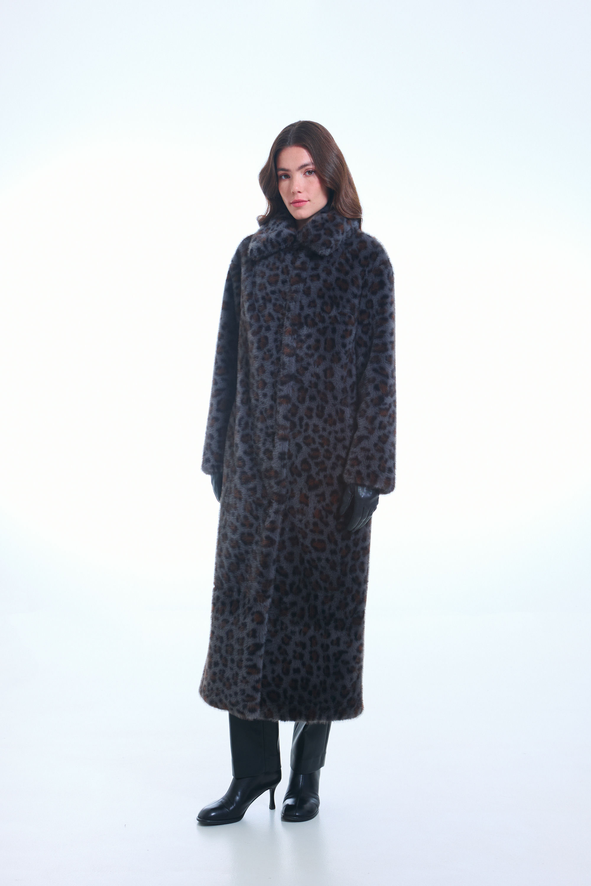 ПАЛЬТО ЖЕНСКОЕ ИЗ ИСКУССТВЕННОГО МЕХА 9-2066