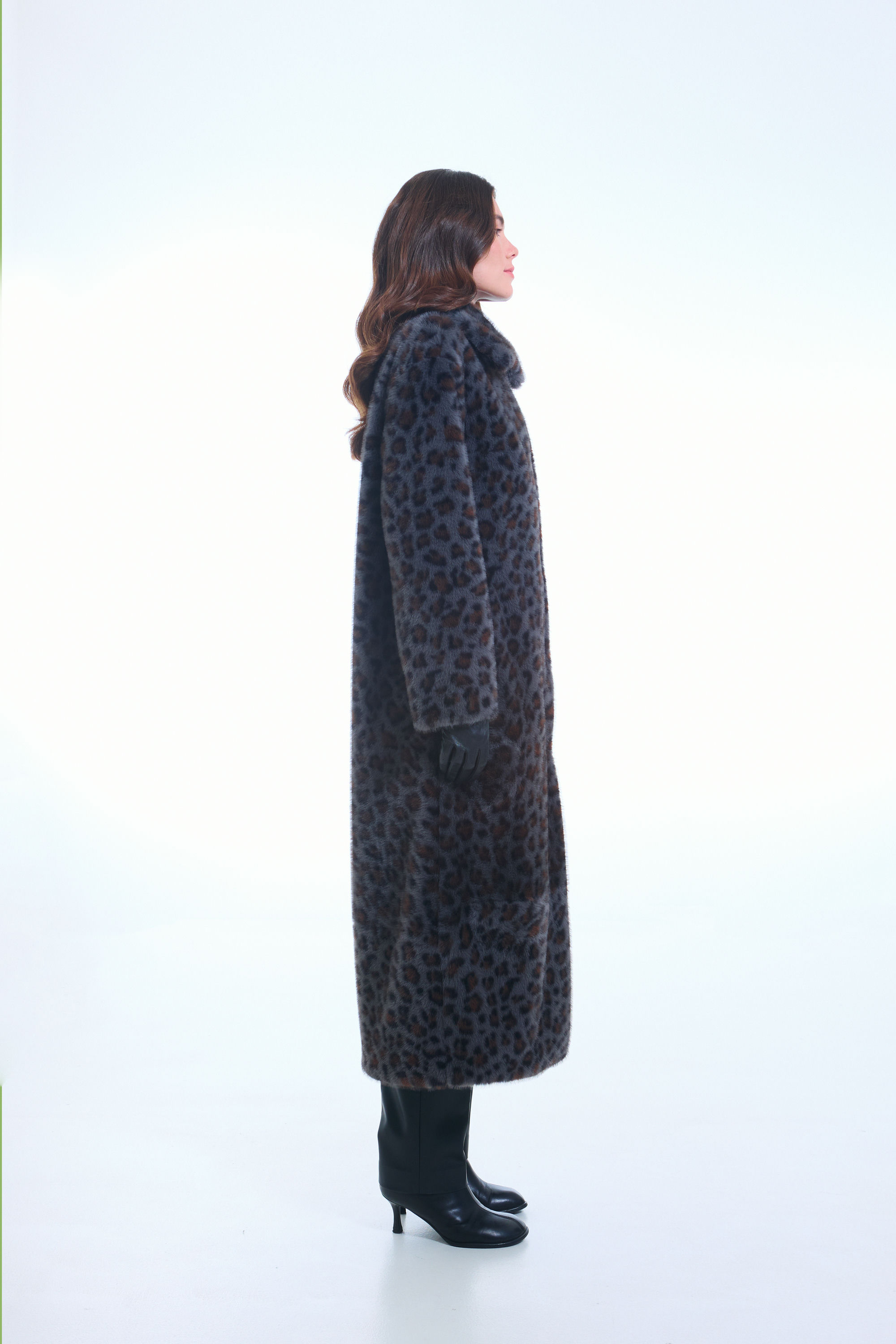 ПАЛЬТО ЖЕНСКОЕ ИЗ ИСКУССТВЕННОГО МЕХА 9-2066