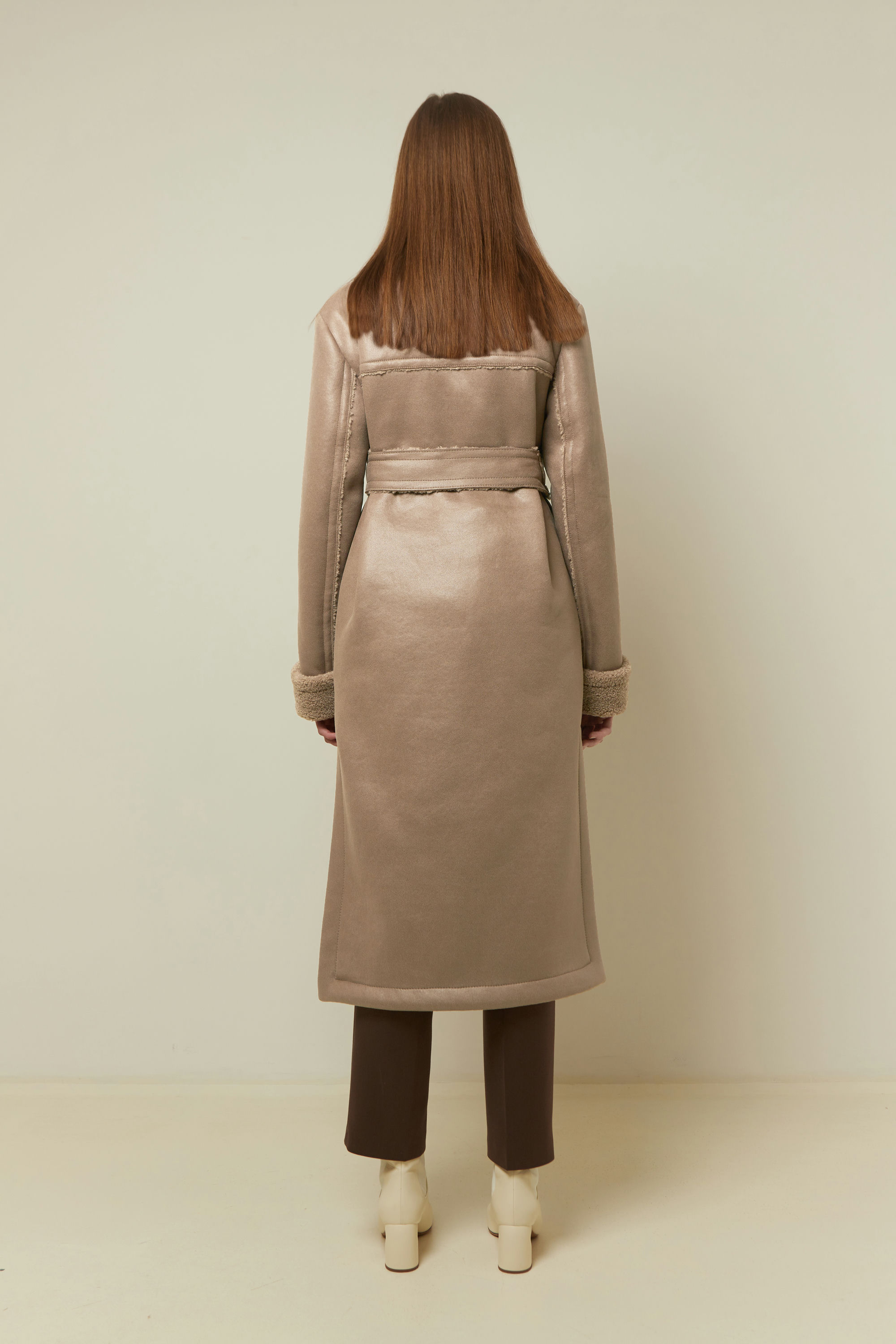 ДУБЛЕНКА ЖЕНСКАЯ 8-12901-1