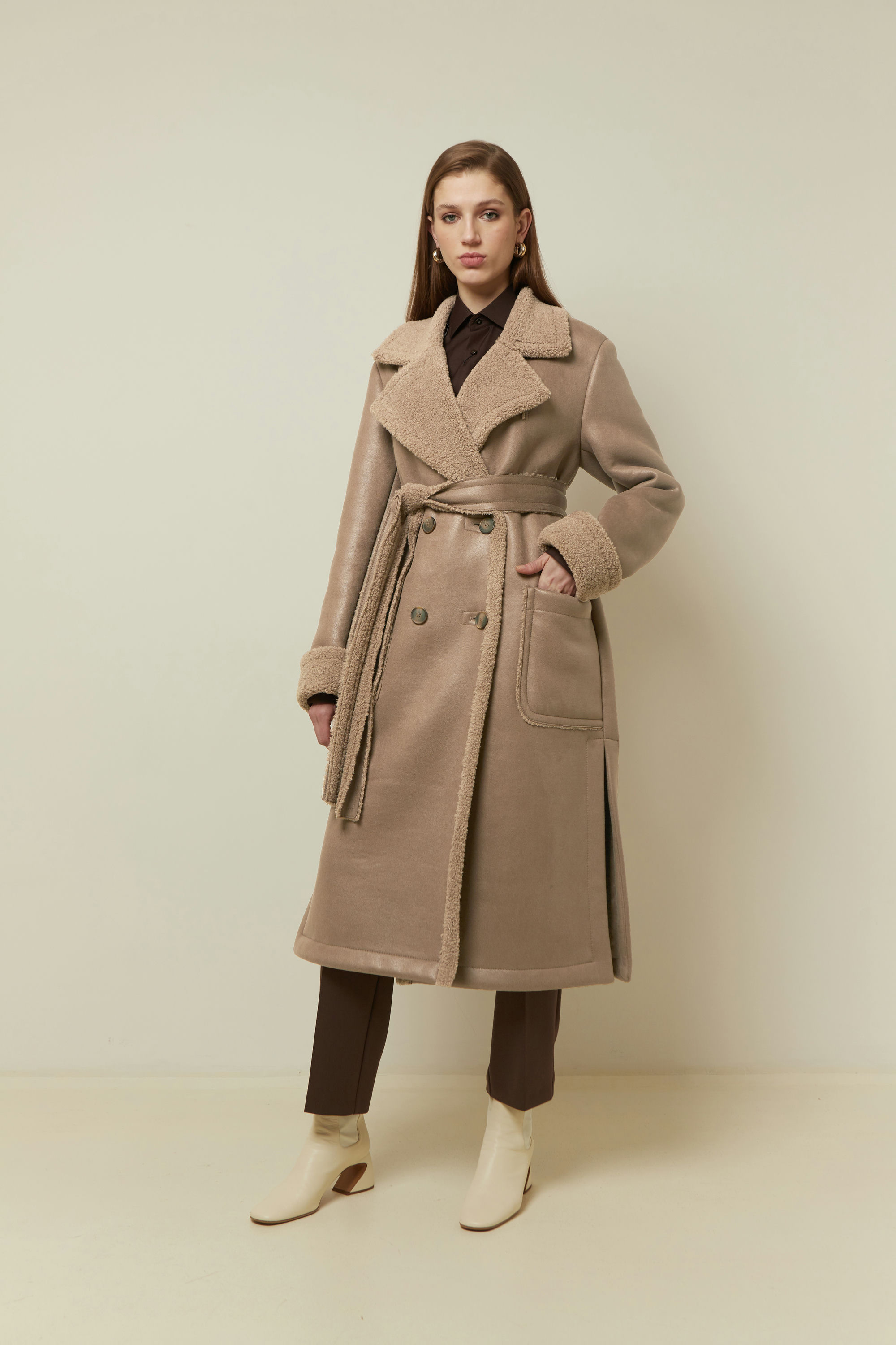 ДУБЛЕНКА ЖЕНСКАЯ 8-12901-1