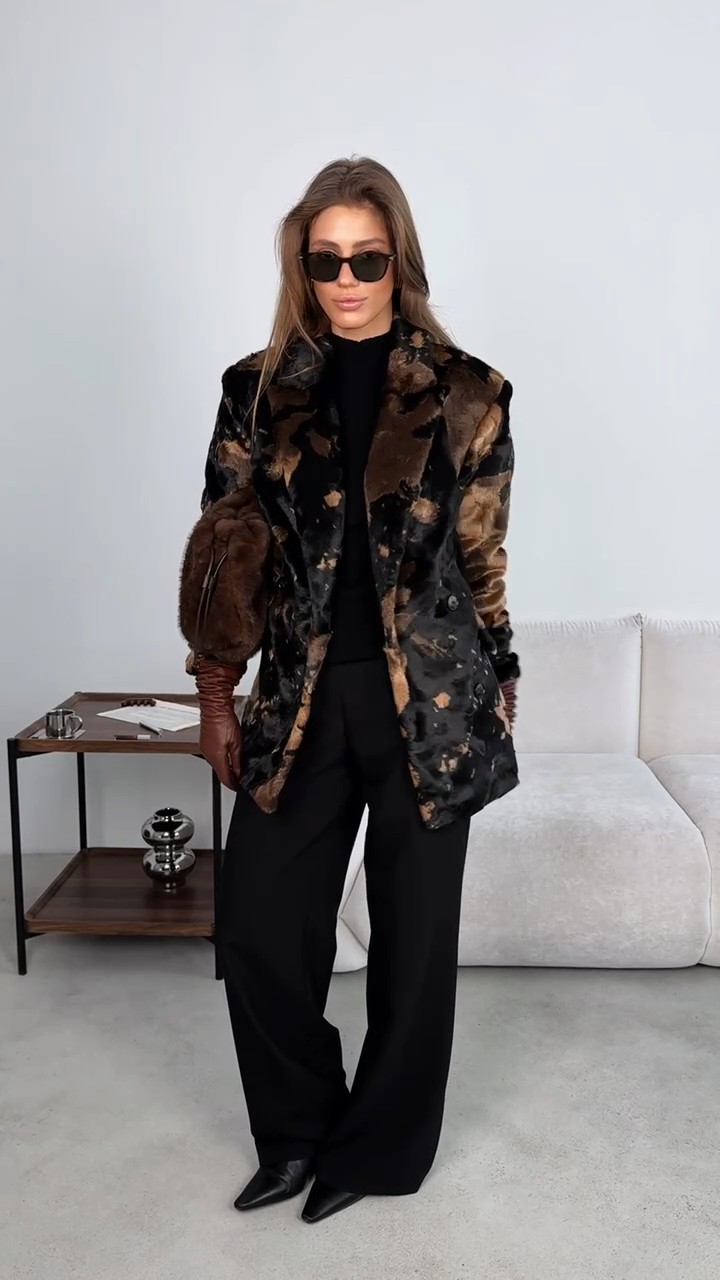 Cтильное пальто Elema