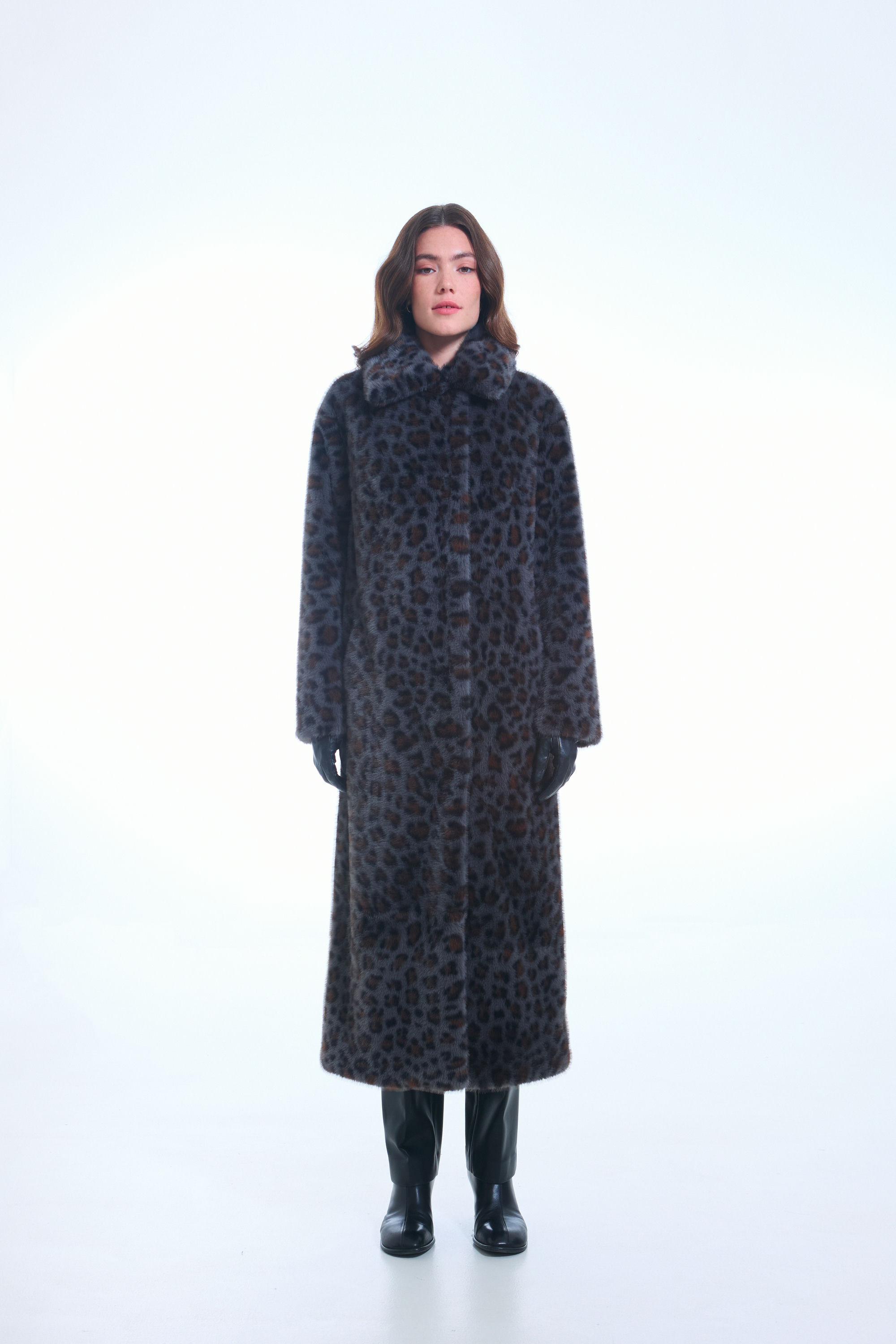 ПАЛЬТО ЖЕНСКОЕ ИЗ ИСКУССТВЕННОГО МЕХА 9-2066