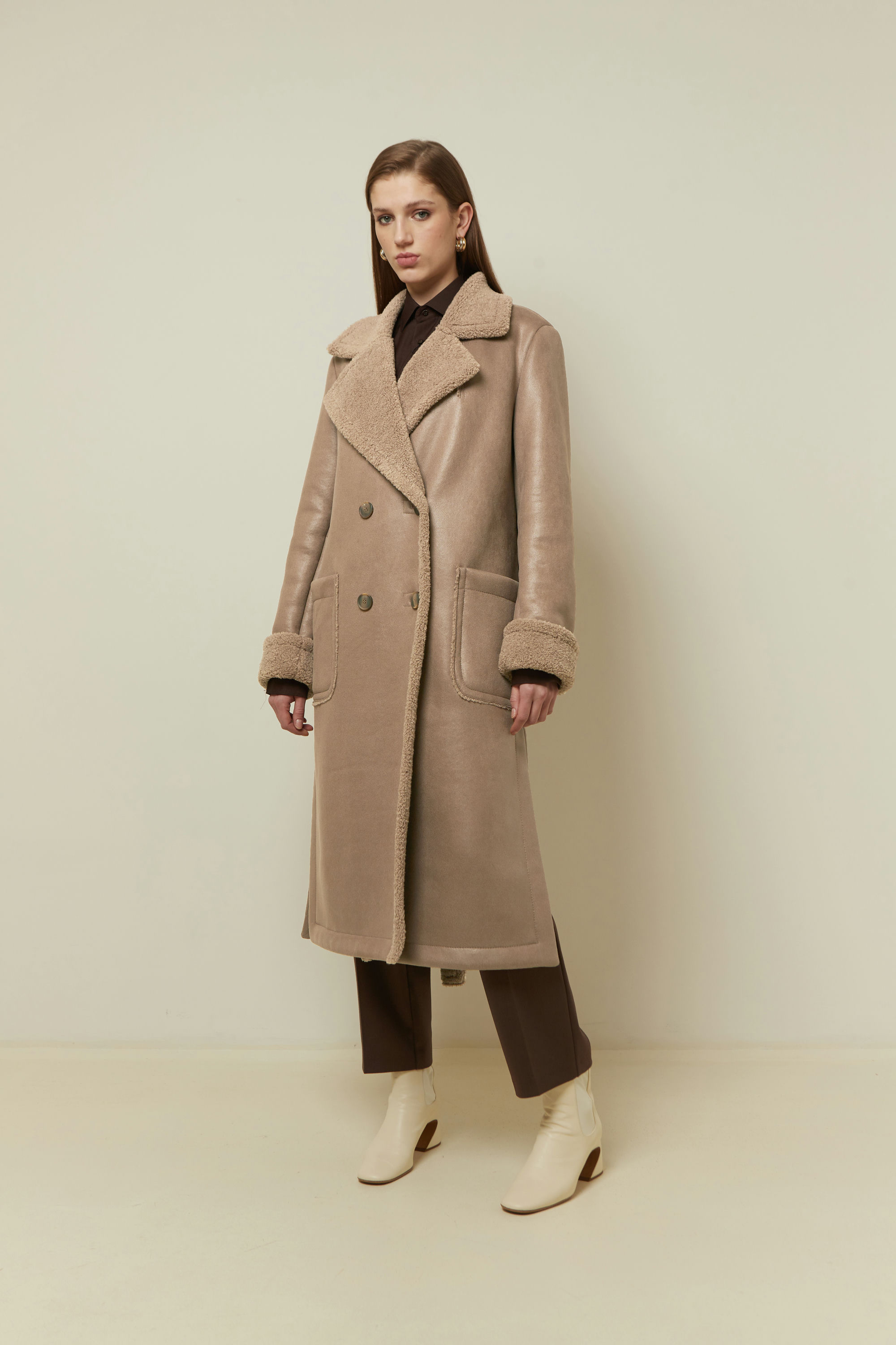 ДУБЛЕНКА ЖЕНСКАЯ 8-12901-1